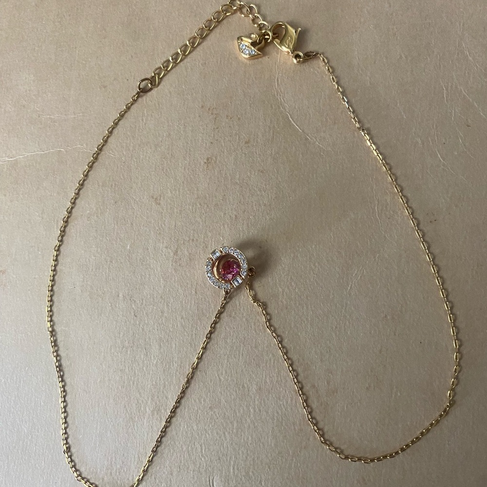 Elegant Gold and Pink Necklace - Swarovski